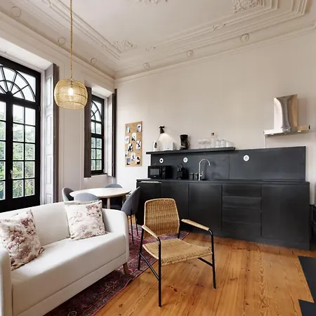 Feel Antique Poveiros Flat Ii *